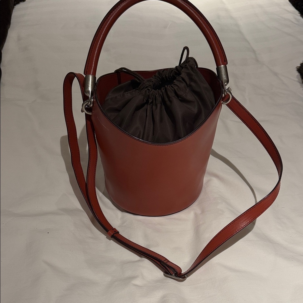 Elegant Rabeanco Leather Bucket Bag